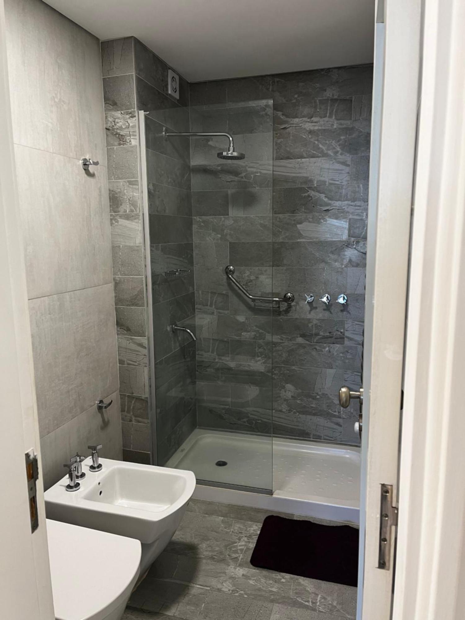 Apartamento Departamento De Categoria, Con Vista A La Montana, 2 Y 2 Banos Villa Carlos Paz