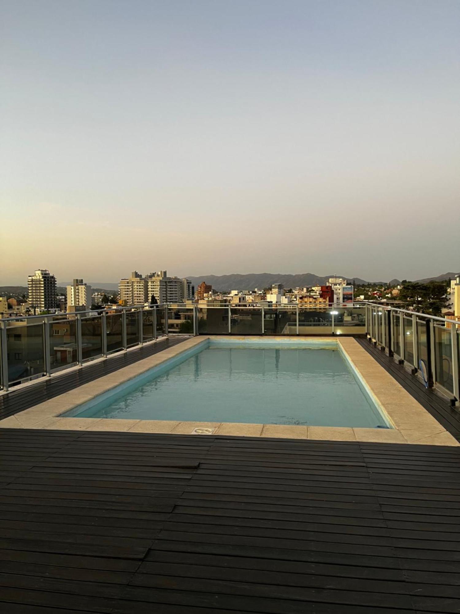 Departamento De Categoria, Con Vista A La Montana, 2 Y 2 Banos