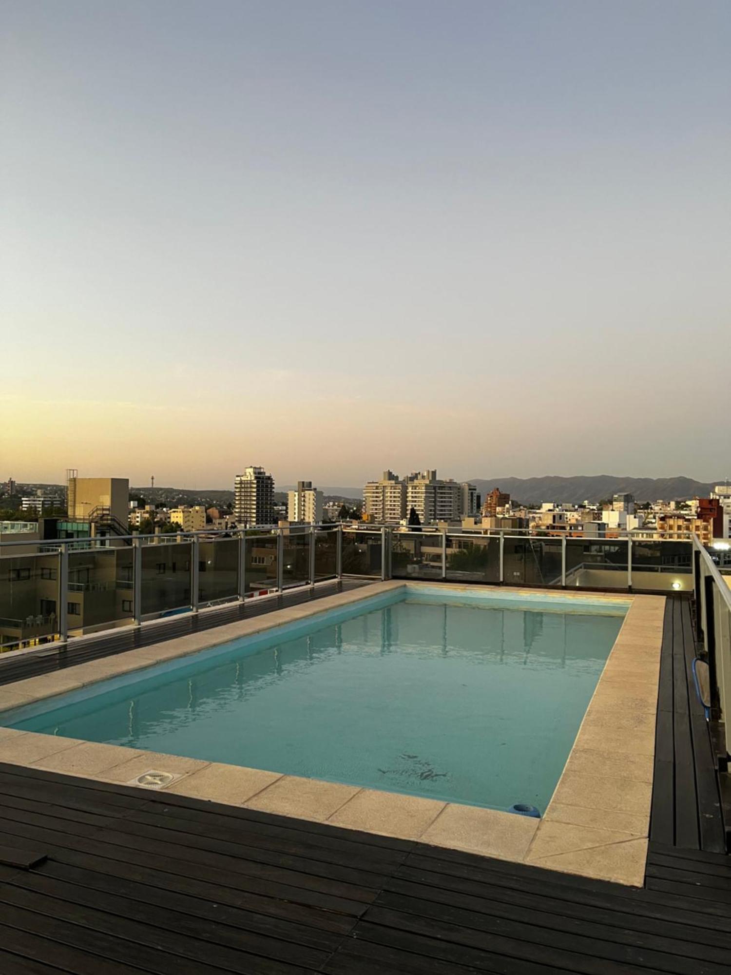 Departamento De Categoria, Con Vista A La Montana, 2 Y 2 Banos *