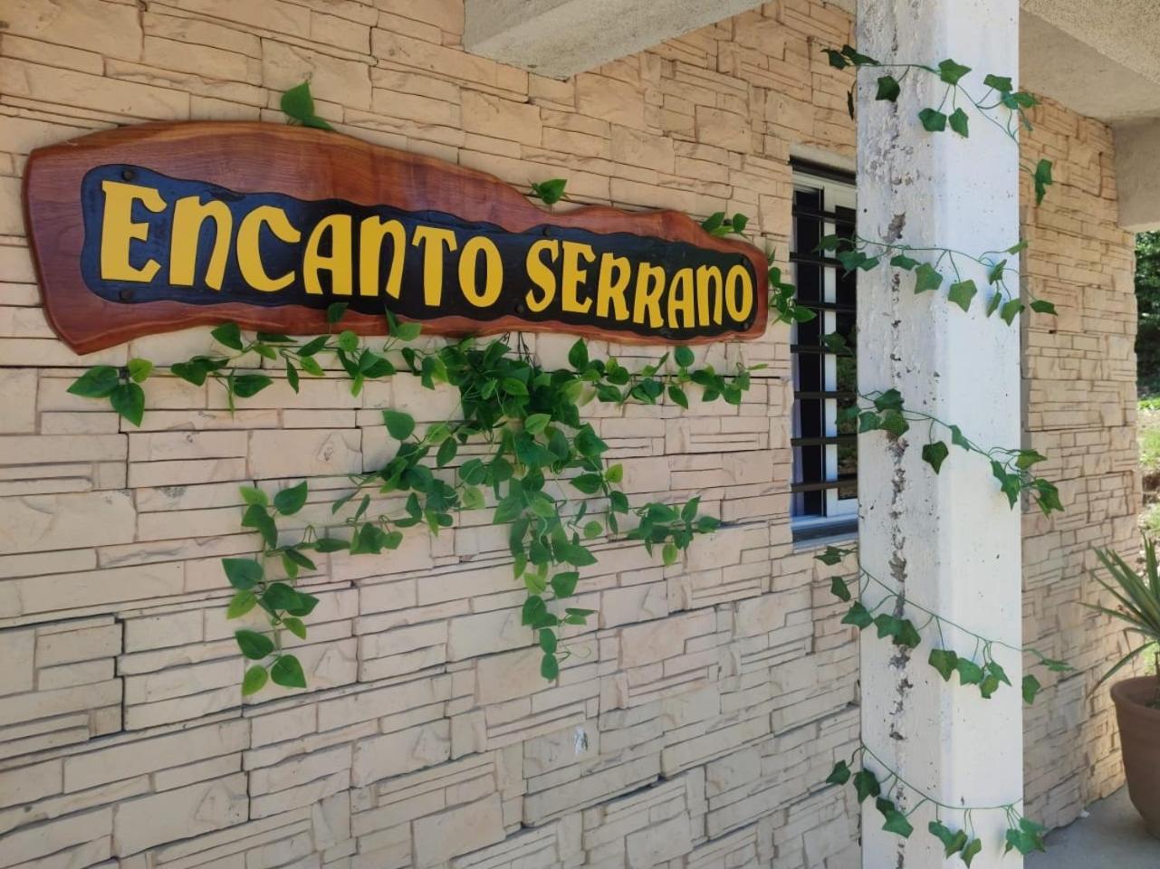 Сasa de vacaciones Encanto Serrano *