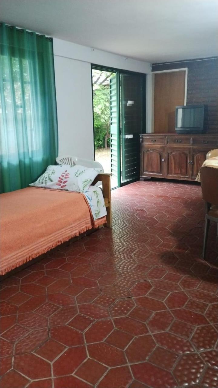 Casa Hernandez- Av San Martin Villa Carlos Paz