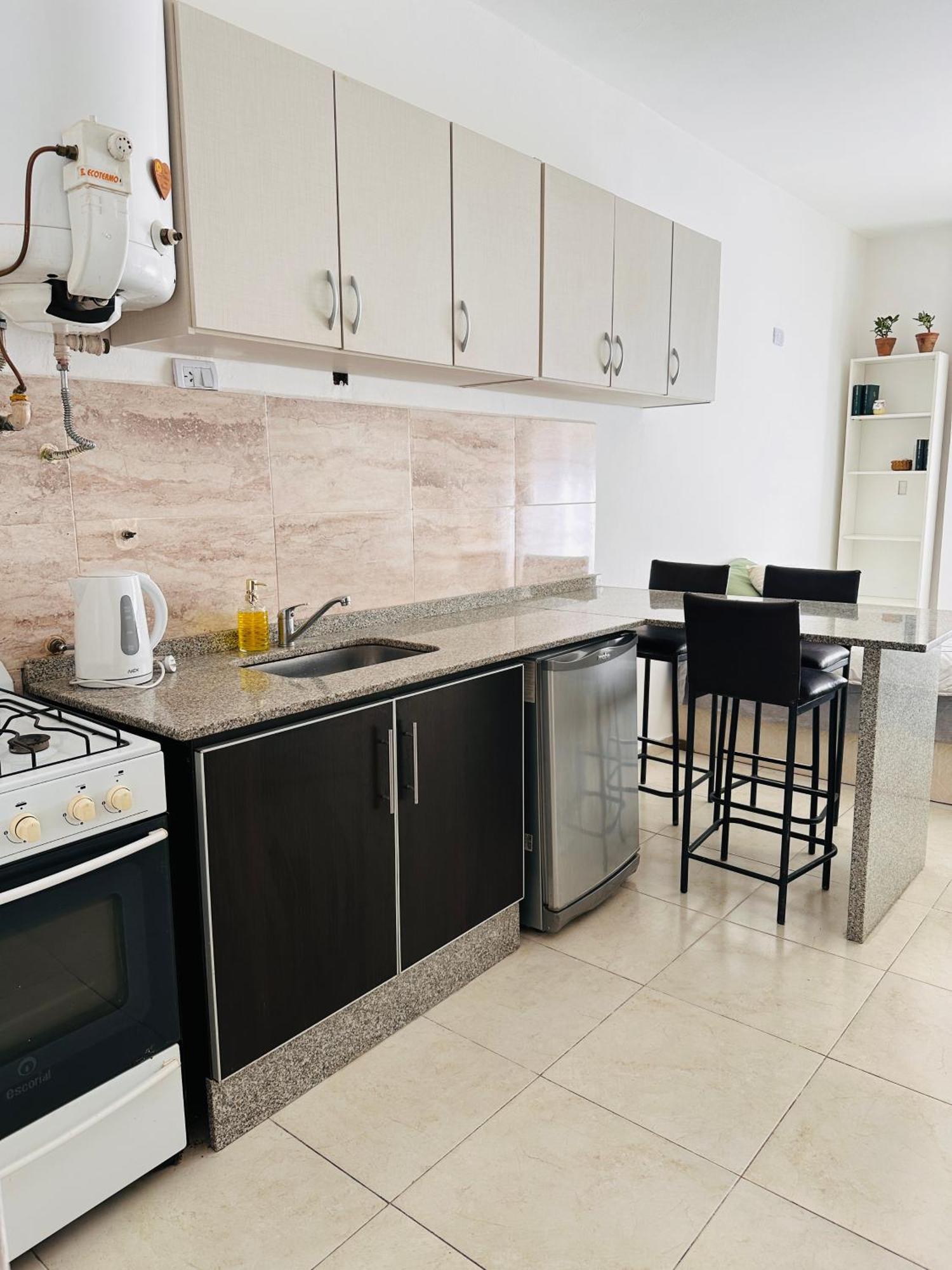 Apartamento Monoambiente En La Peatonal De Carlos Paz *