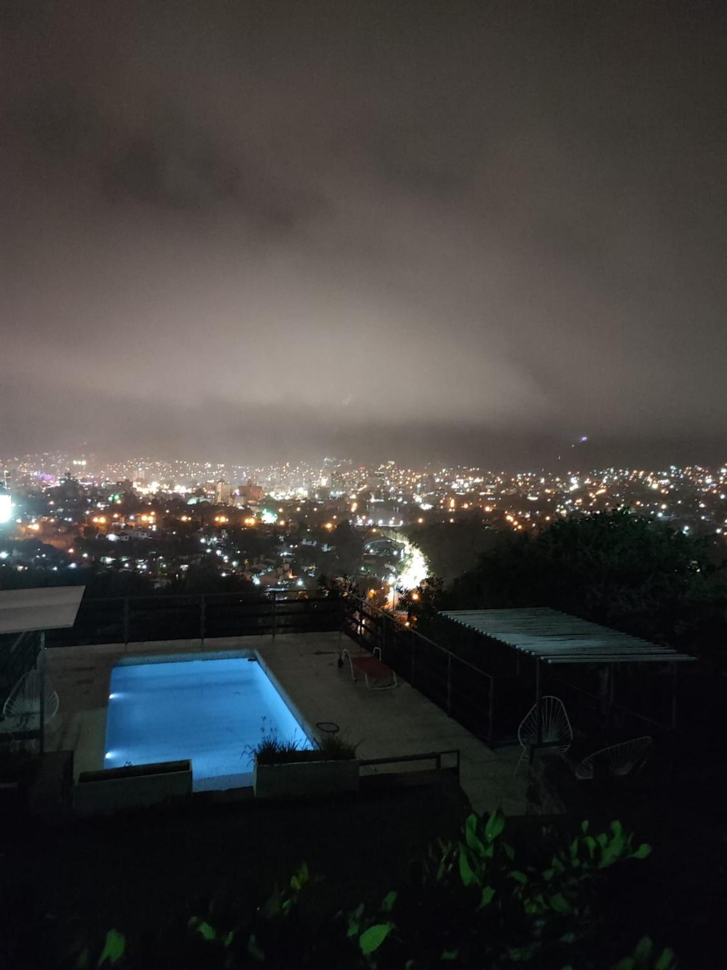 Aura De Luna Carlos Paz Chalet *