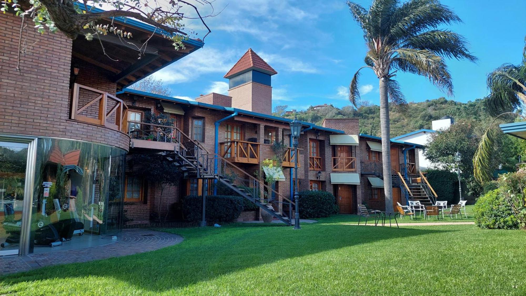 Apartahotel San Isidro 3*
