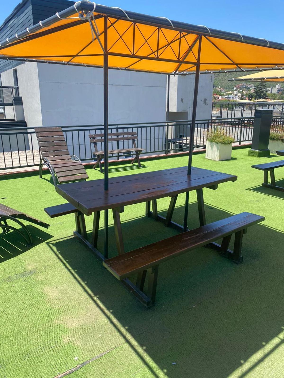 Apartamento Familiar Centrico Pb Patio Cochera Amenities