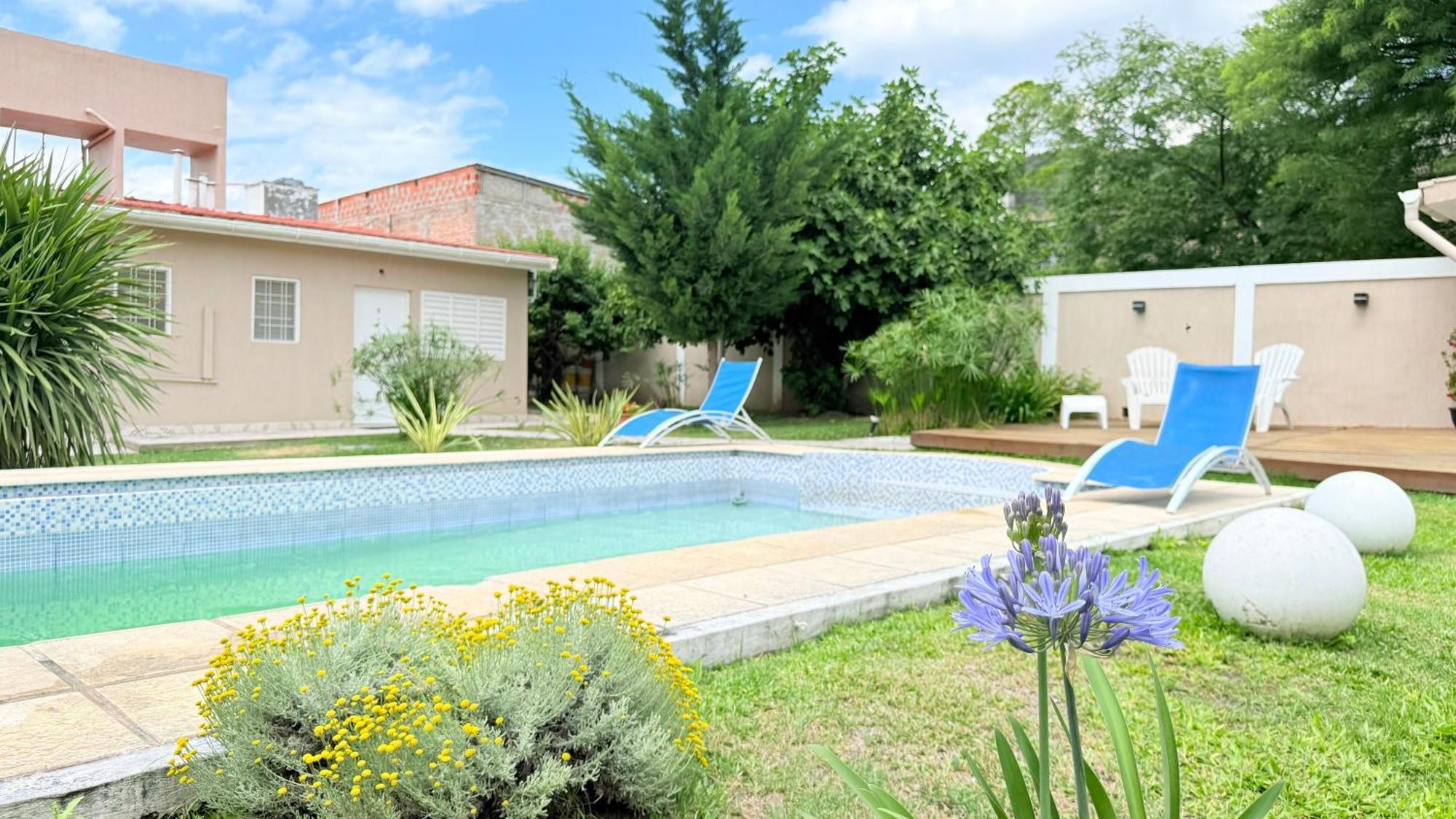 Excelente Casa 2 Dorm Con Cochera Y Piscina Cerca Del Centro De Vcp Villa Carlos Paz