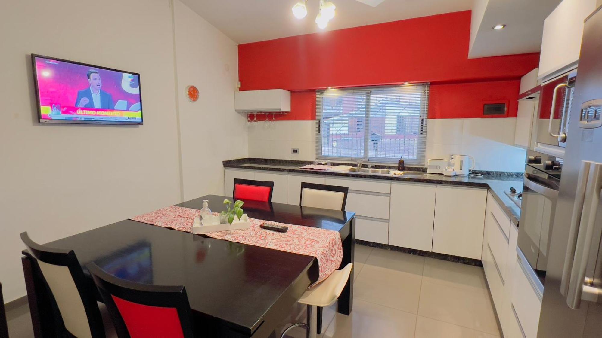 Excelente Casa 2 Dorm Con Cochera Y Piscina Cerca Del Centro De Vcp * Villa Carlos Paz