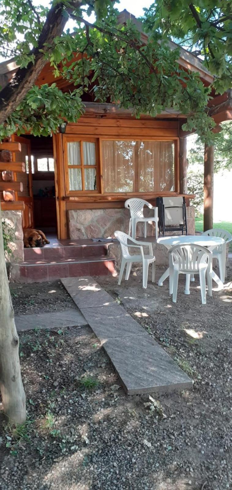 De Madera, Crespones * Villa Carlos Paz