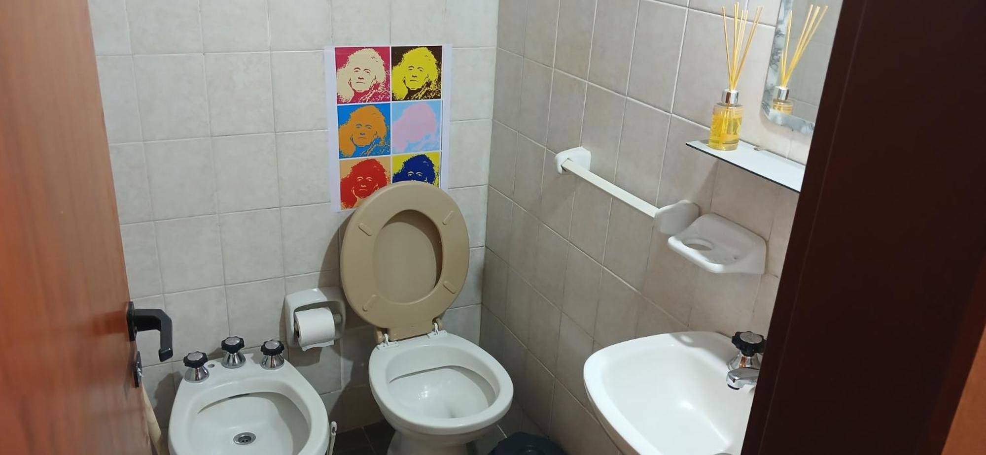 Quirus Dormis Hostal *