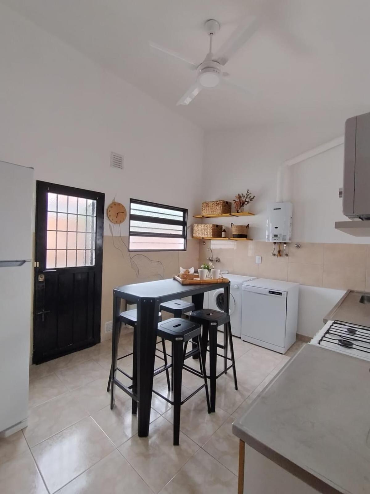 Casa Con Pileta Comoda Y Equipada Сasa de vacaciones *