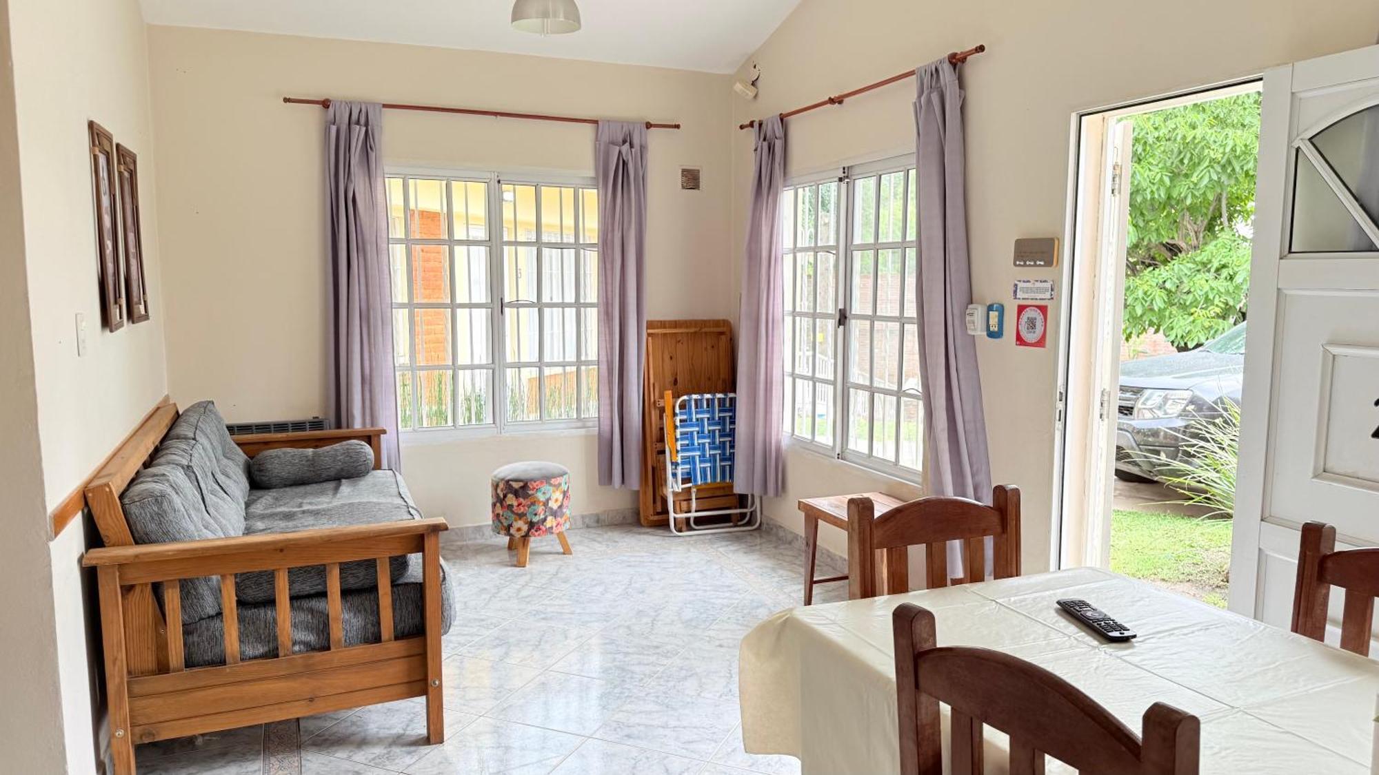 Casa En Balneario C Pileta Compartida Cerca Del Centro *