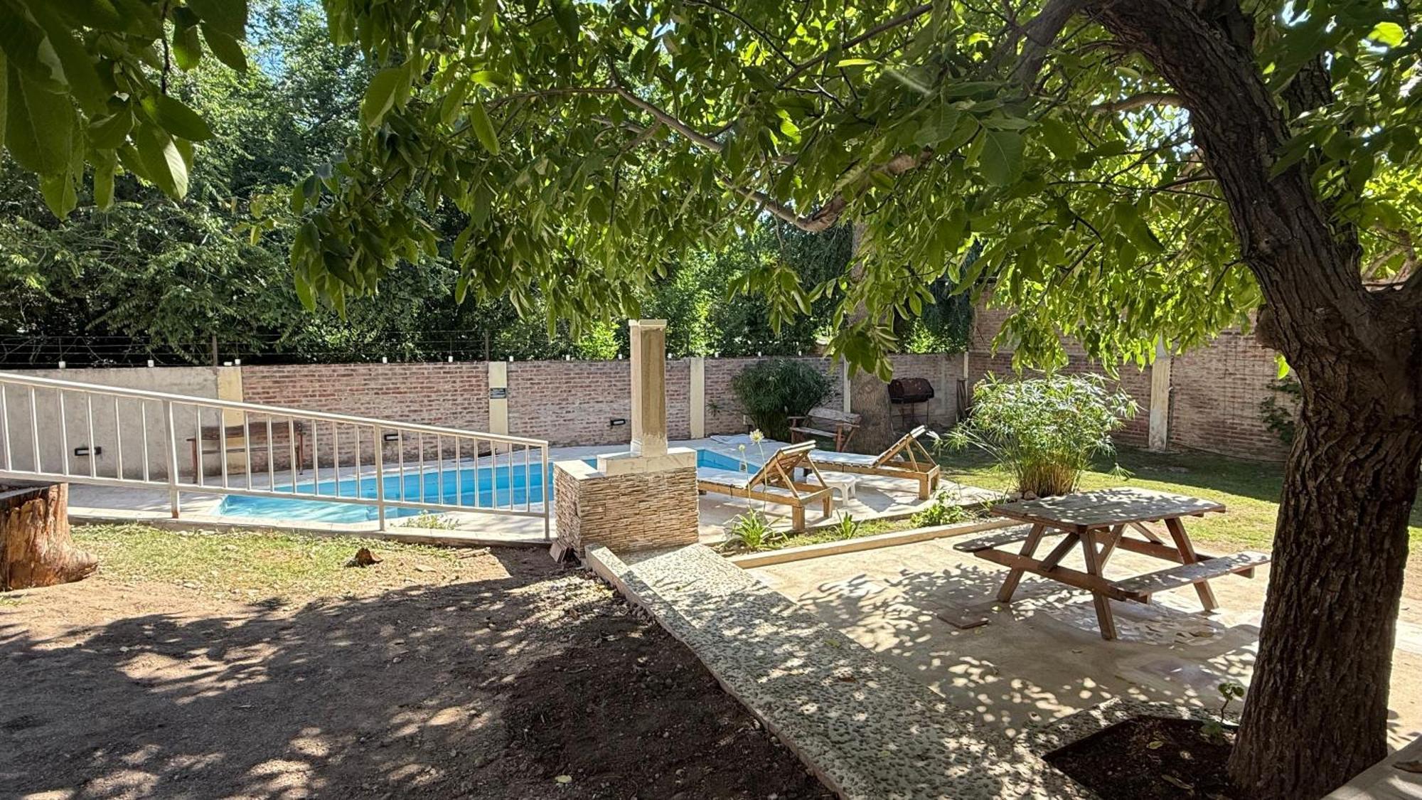 Casa En Balneario C Pileta Compartida Cerca Del Centro *