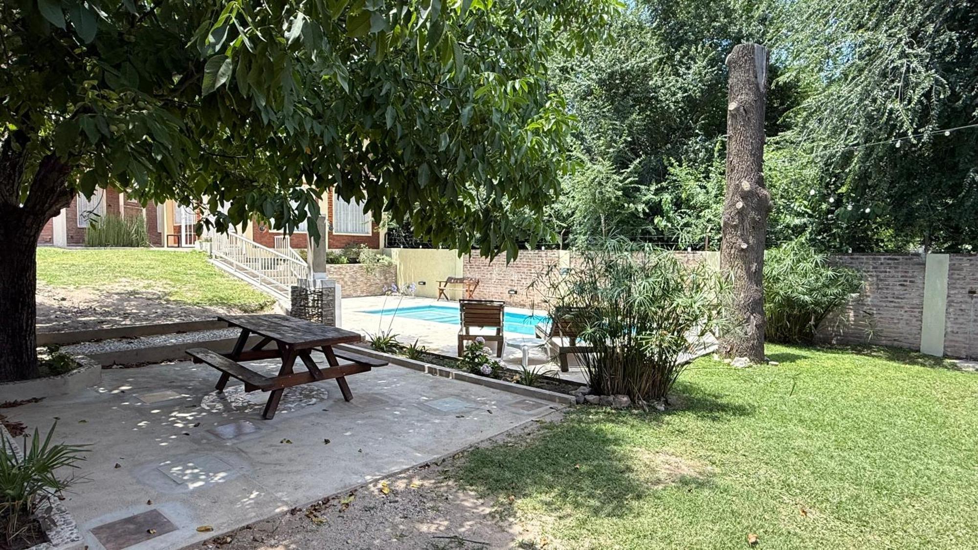 Chalet Casa En Balneario C Pileta Compartida Cerca Del Centro