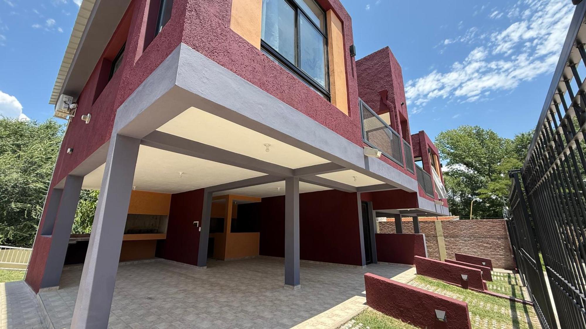 Chalet Casa En Balneario C Pileta Compartida Cerca Del Centro *