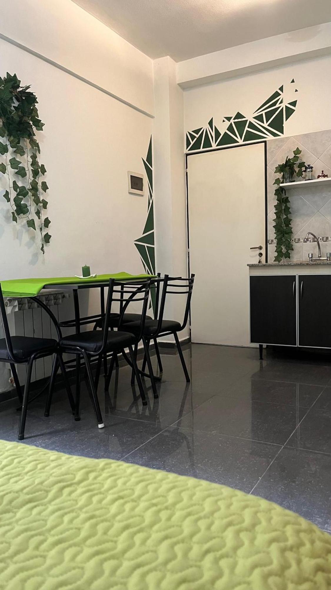 Depto En Carlos Paz 4 Personas - Piscina Y Cochera Apartamento