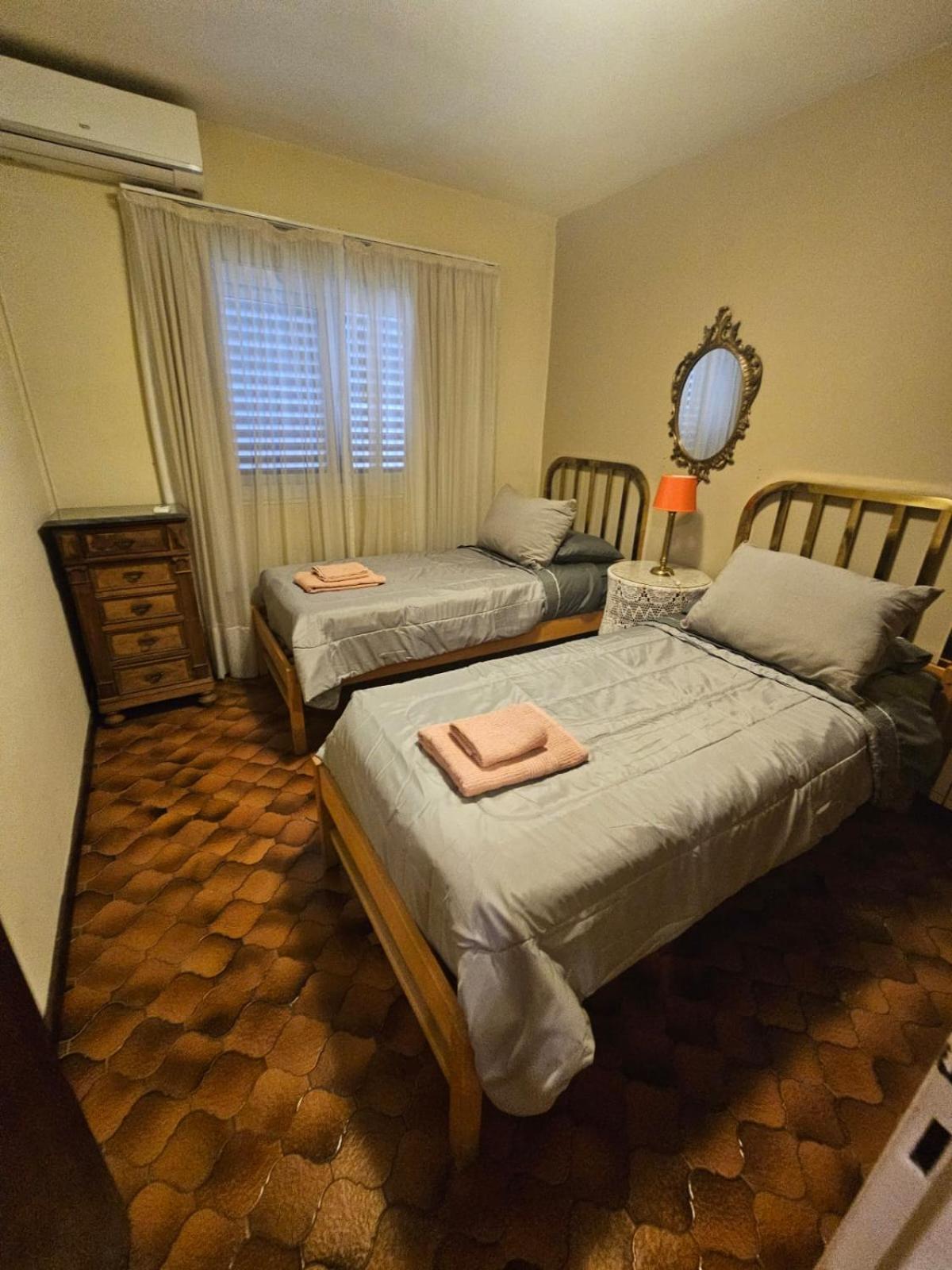 Spacious In A Great Location Near Downtown Carlos Paz * Villa Carlos Paz