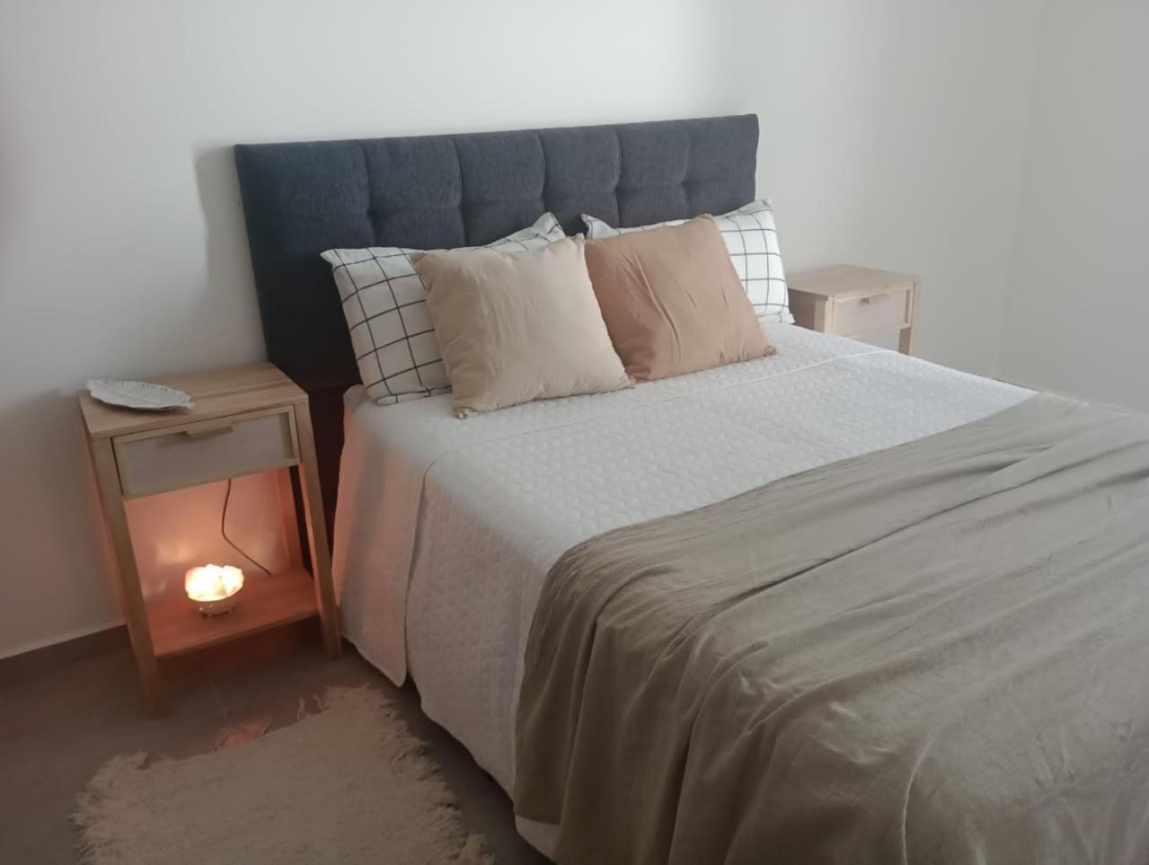 Depa A Estrenar En El Centro, Pile, Calef Apartamento *