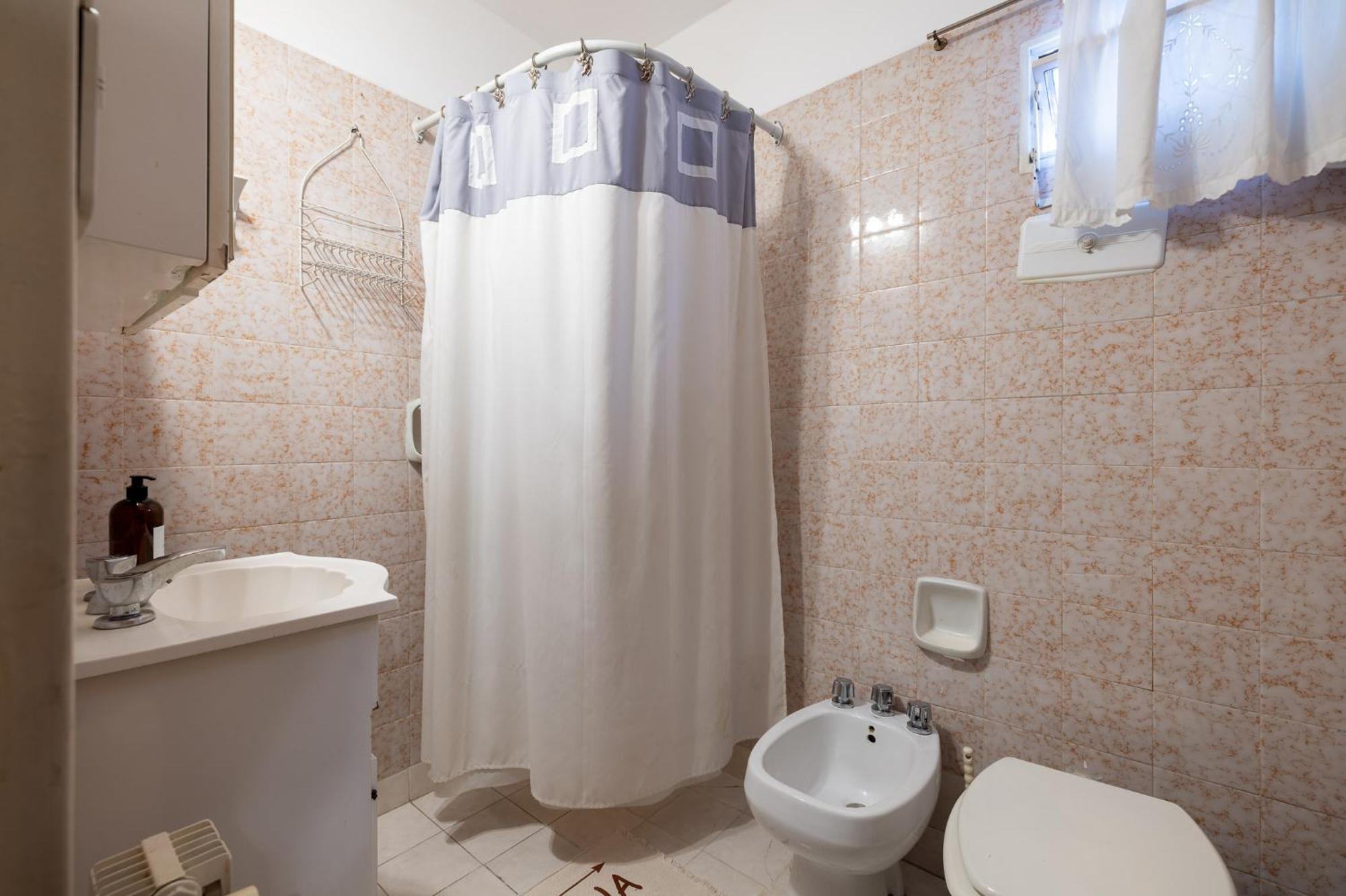 Spacious In A Great Location Near Downtown Carlos Paz Apartamento Villa Carlos Paz