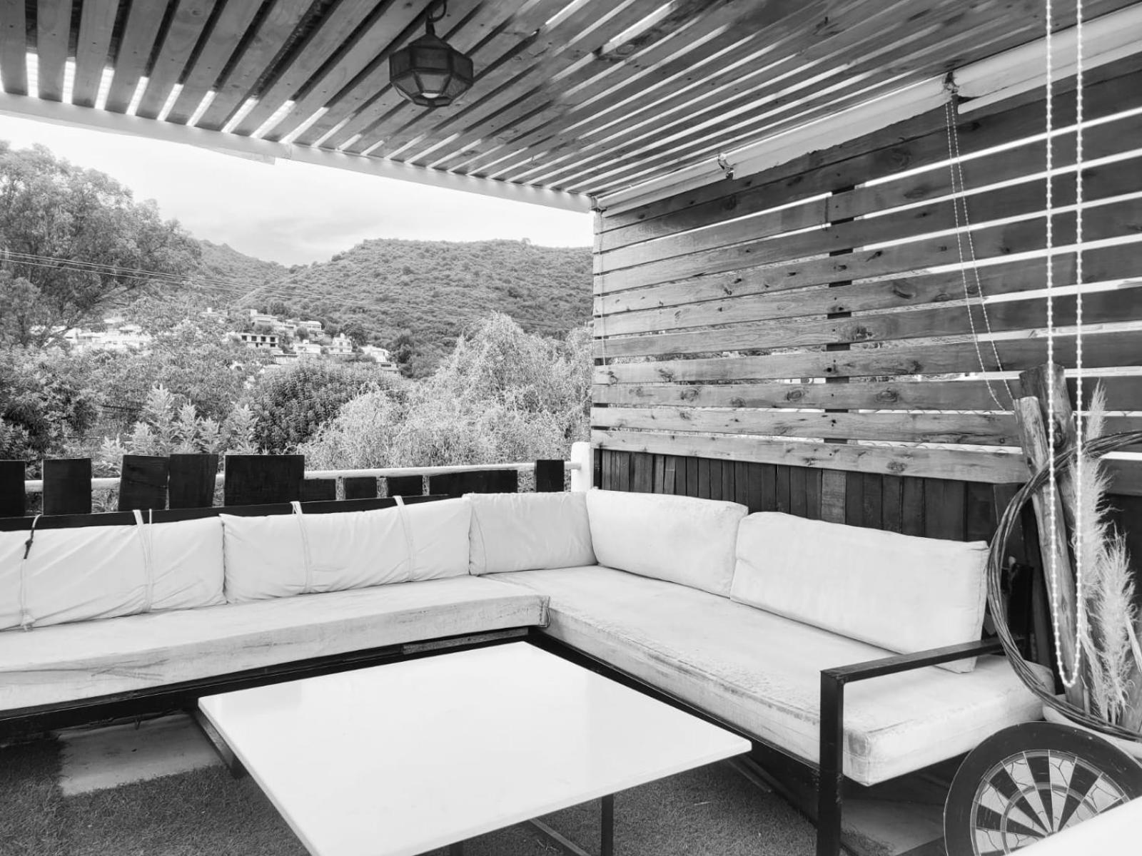 Departamento Con Terraza Con Jacuzzi, Comedor Y Living Al Aire Libre, Asador Y Horno De Barro
