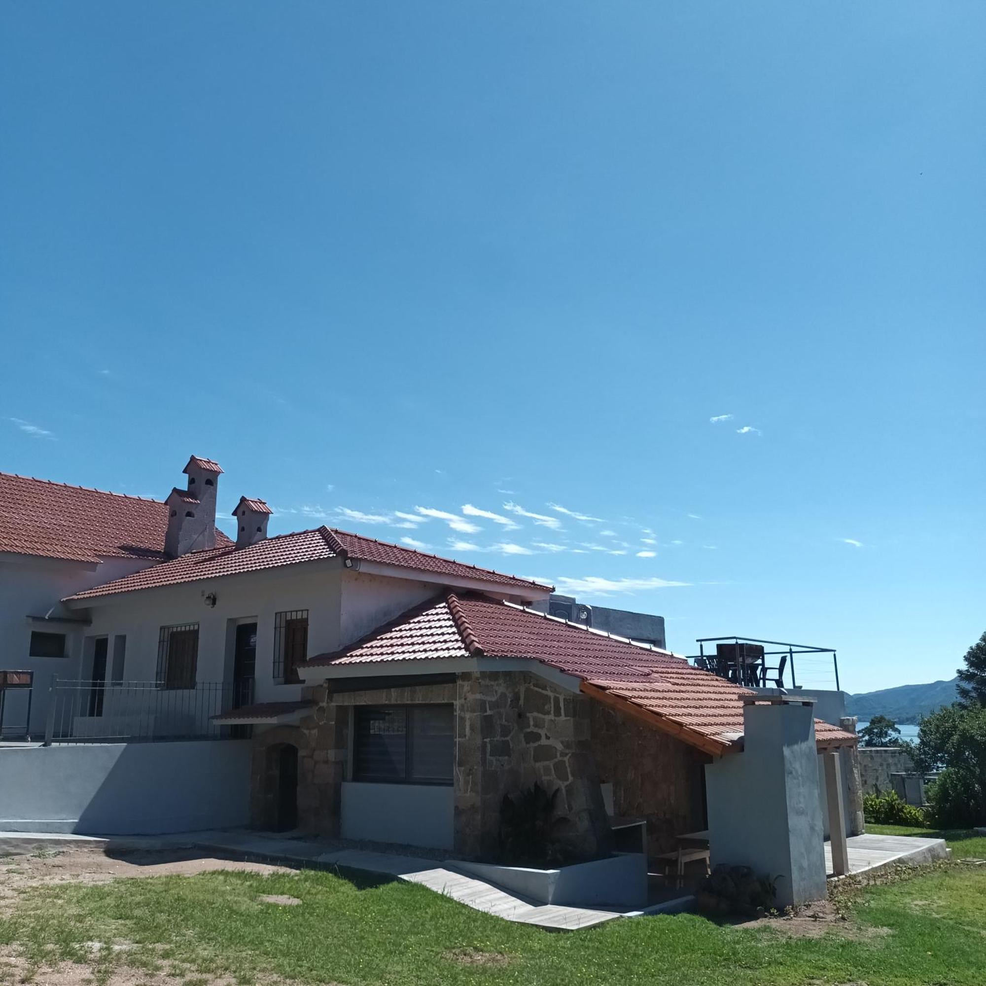 Casa En Carlos Paz Con Pileta Y Vista Plena Al Сasa de vacaciones *