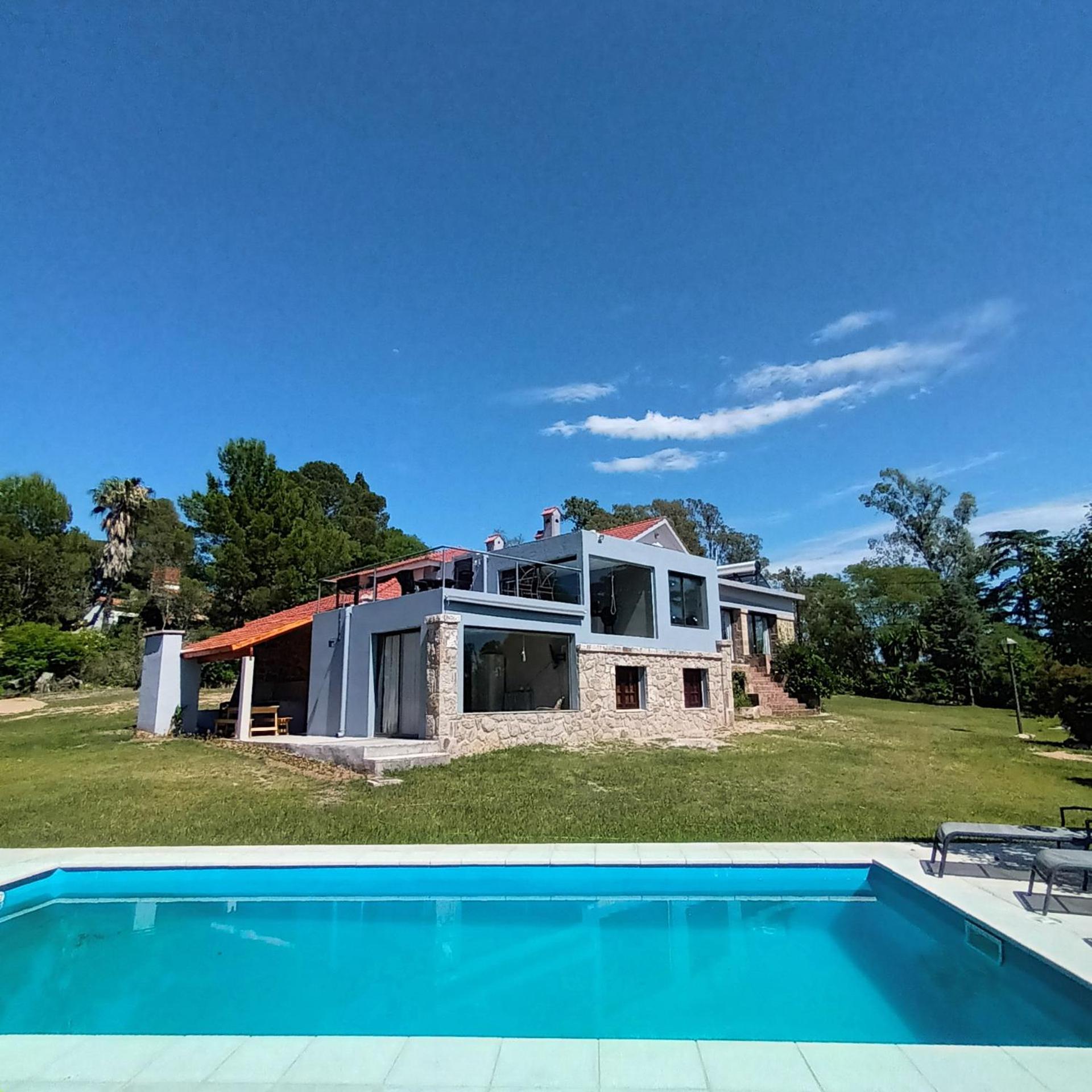 Casa En Carlos Paz Con Pileta Y Vista Plena Al Сasa de vacaciones *