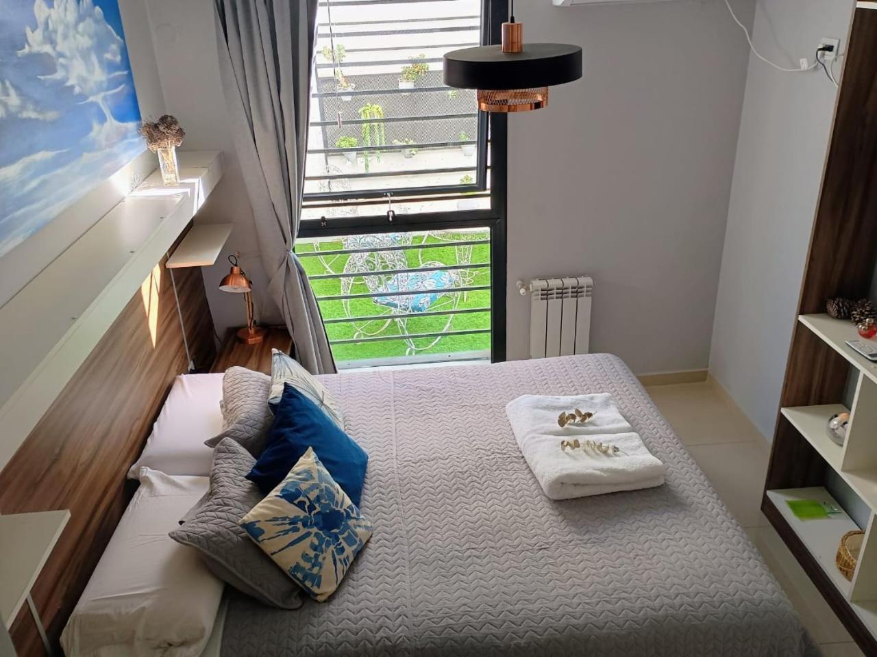 Apartamento Depto Centrico Excelente Ubicacion, Con Cochera, Pileta Y Patio