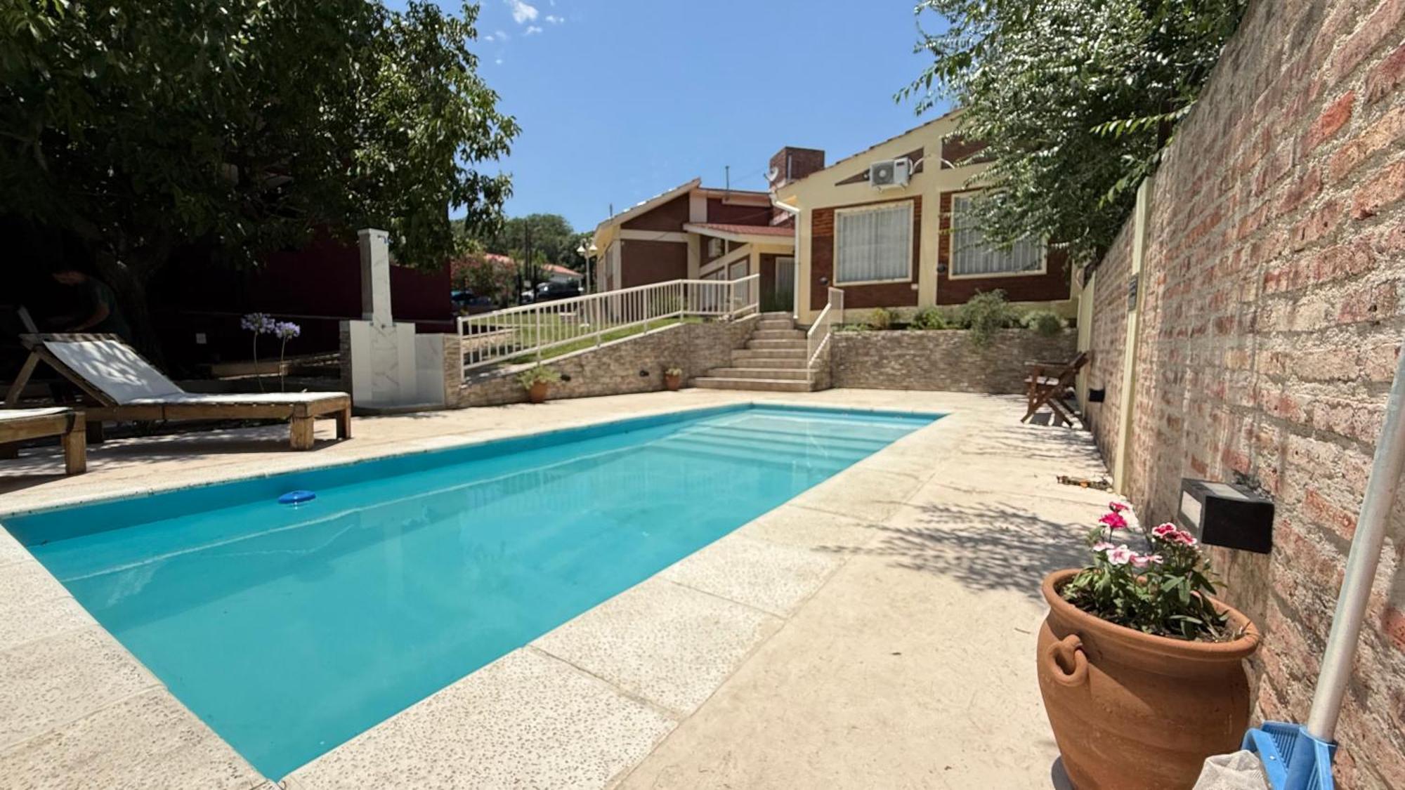 Сasa de vacaciones Fantastica Casa Con Pileta En Complejo & Balneario Vcp