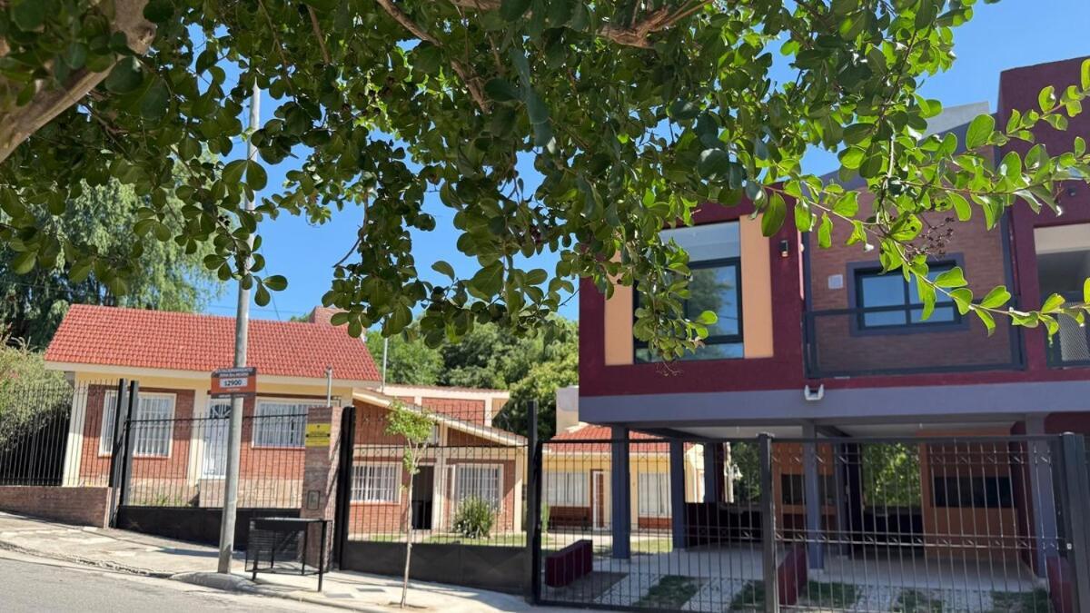 Casa Con Vista En Balneario Fantasio Cerca Del Centro De Carlos Paz Chalet