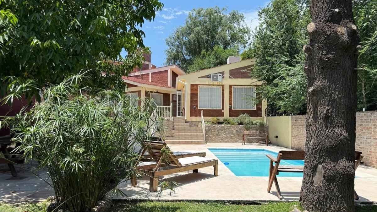 Casa Con Vista En Balneario Fantasio Cerca Del Centro De Carlos Paz Chalet