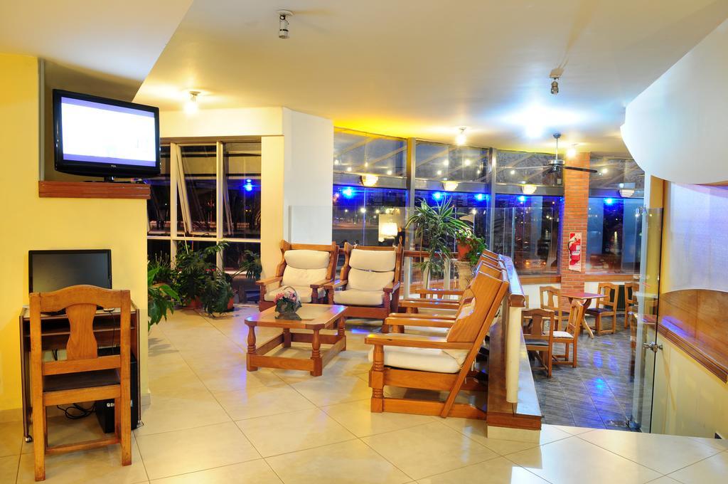 Hotel Costanera 3*