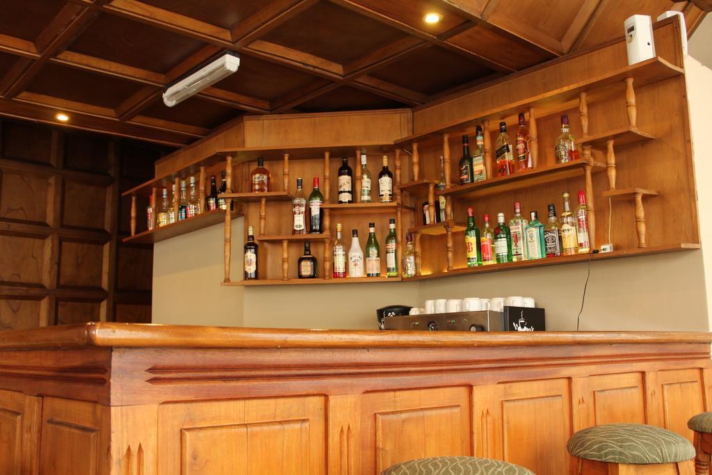 Hotel Arona