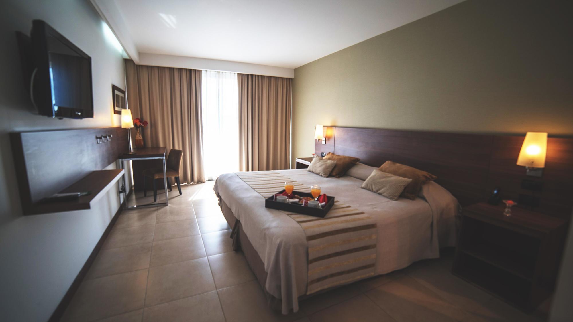 Hotel Estilo Mb - Carlos Paz Villa Carlos Paz