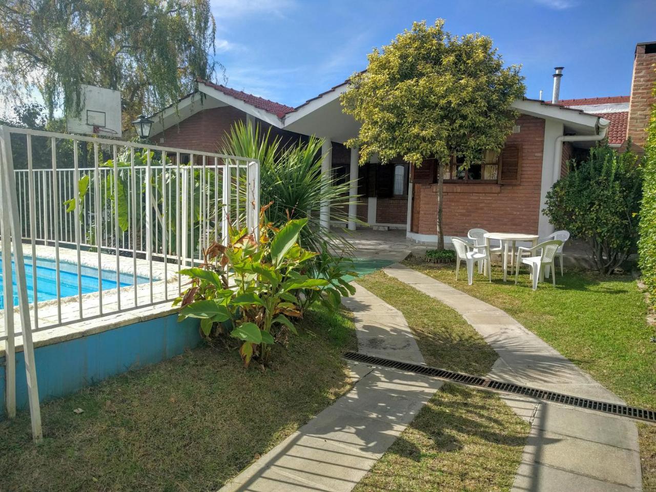Cabanas Bosque *
