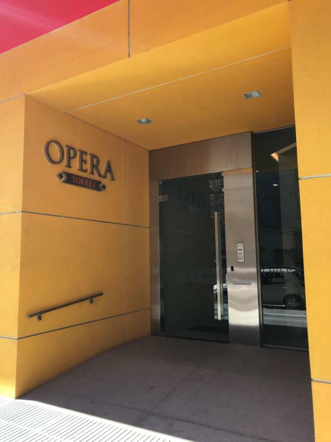 Opera Towers&pool Apartamento *