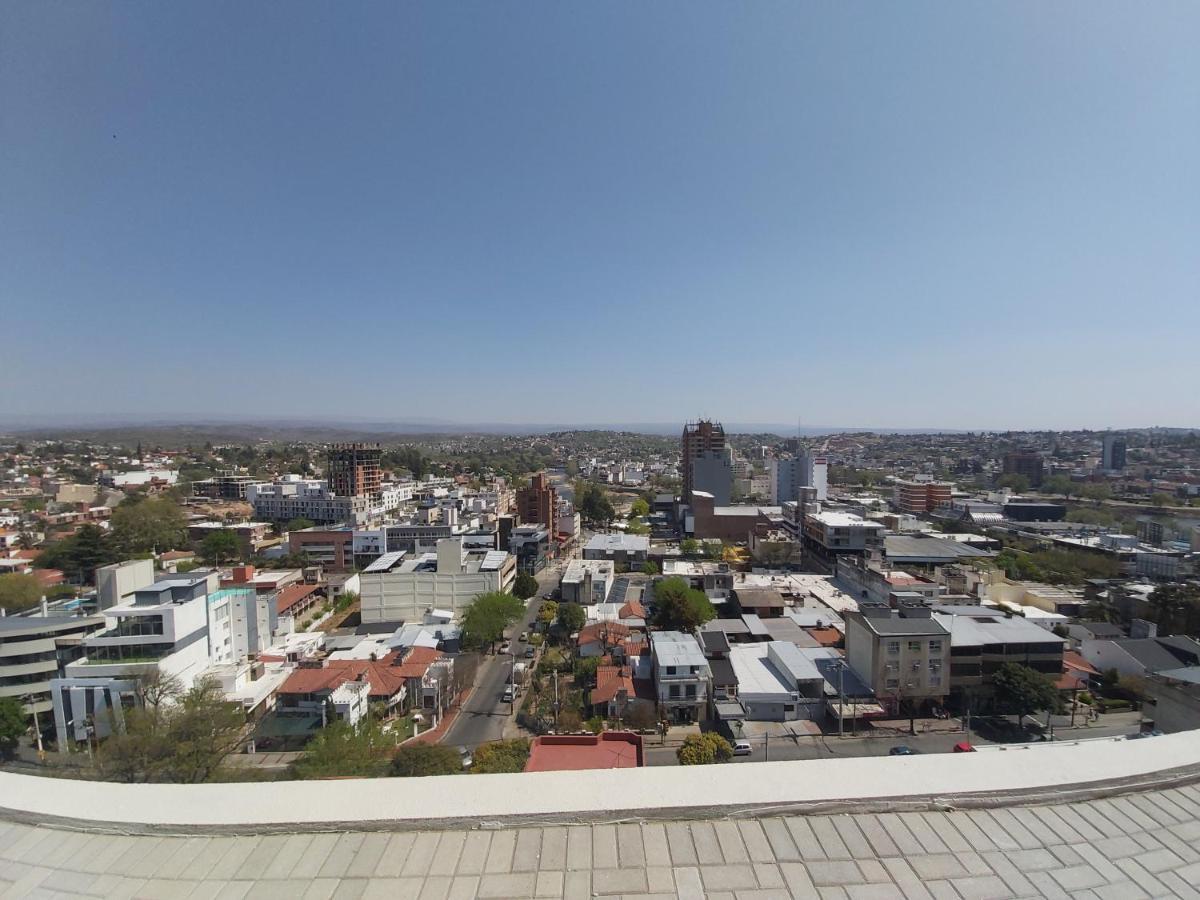 Edificio Leonardo, 5to Piso Apartamento *