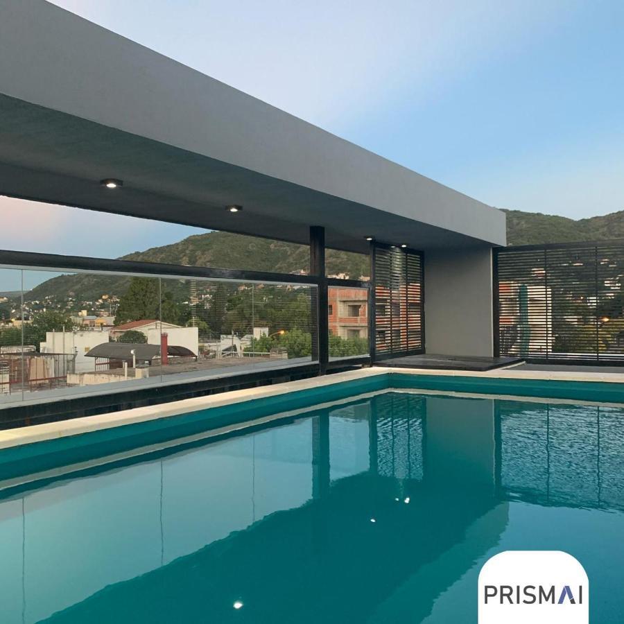 Edificio Prisma I *