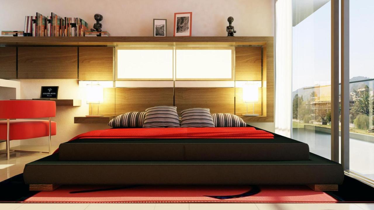 Hotel Golden Ross & 4*