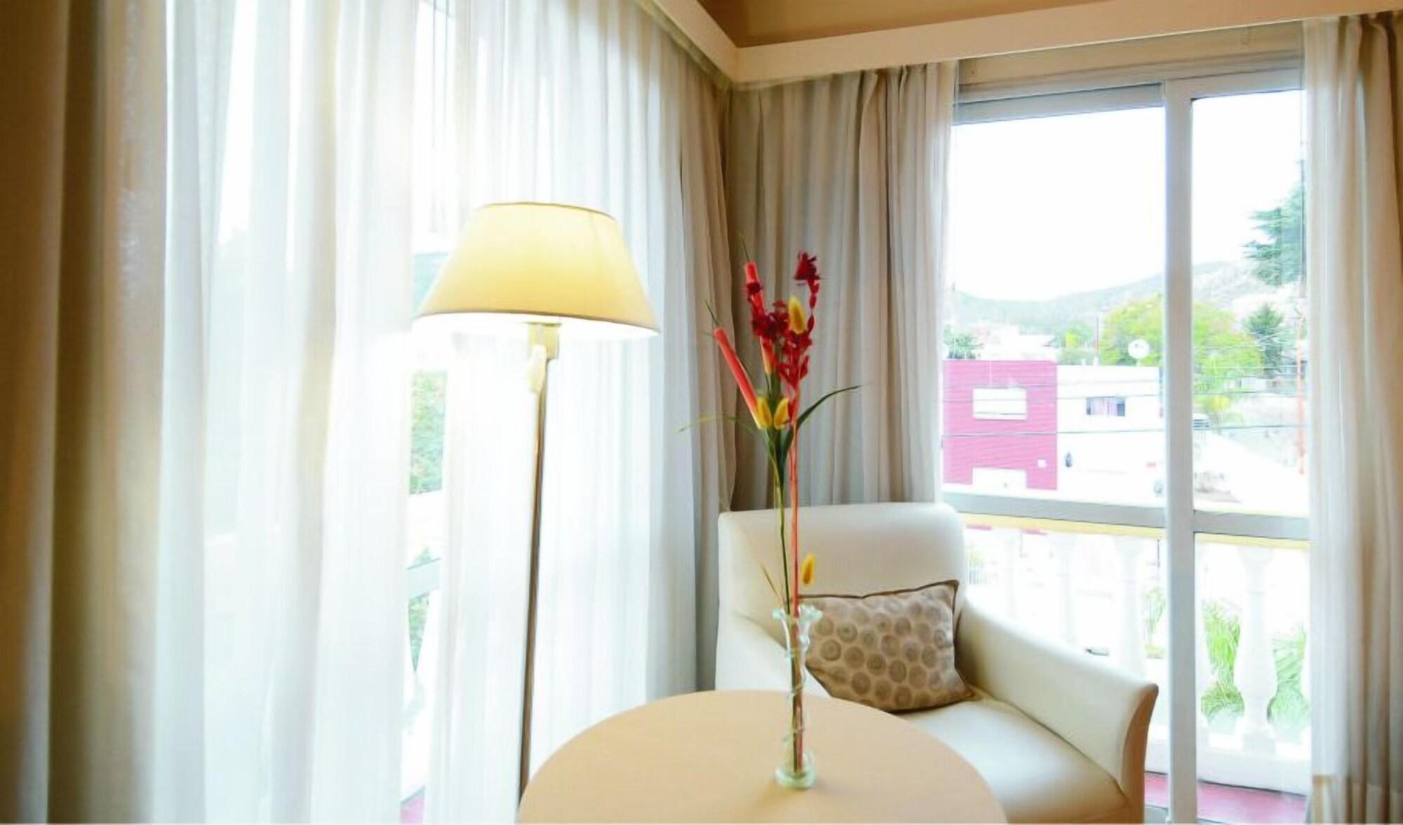 Hotel Santa Cecilia & Villa Carlos Paz