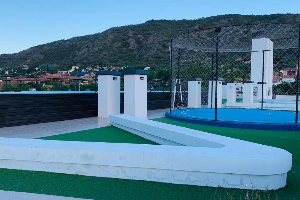 @alojatecarlospaz Depto Centrico Y Tranquilo P/4 Pers En Carlos Paz. Apartamento