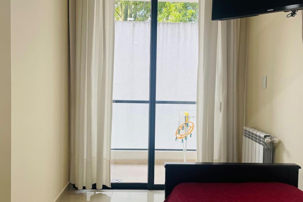 @alojatecarlospaz Depto Centrico Y Tranquilo P/4 Pers En Carlos Paz. Apartamento