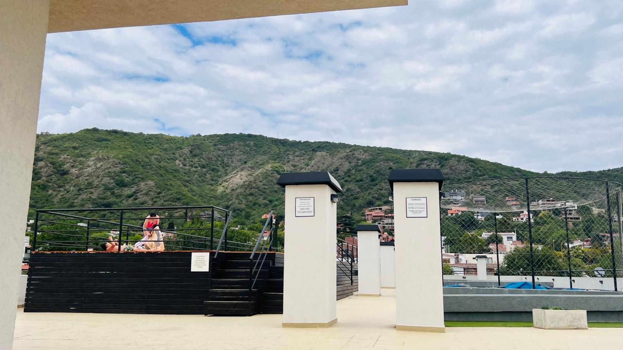 Apartamento @alojatecarlospaz Depto Centrico Y Tranquilo P/4 Pers En Carlos Paz.