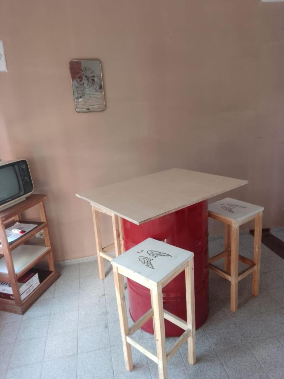 De La Costa Hostal *
