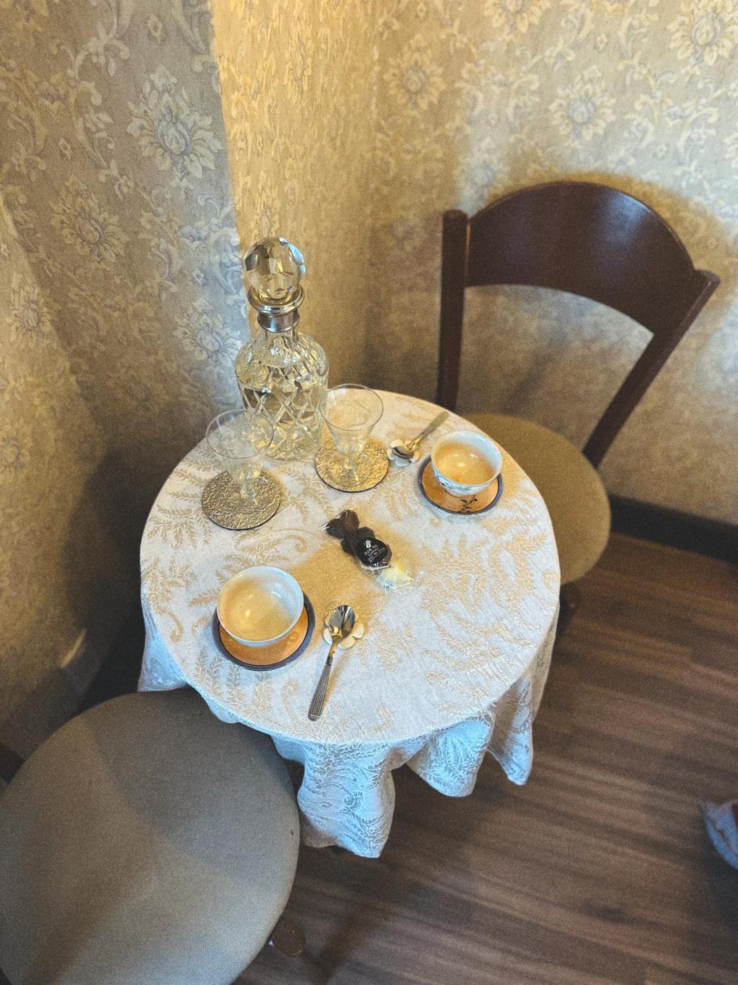 La 3*