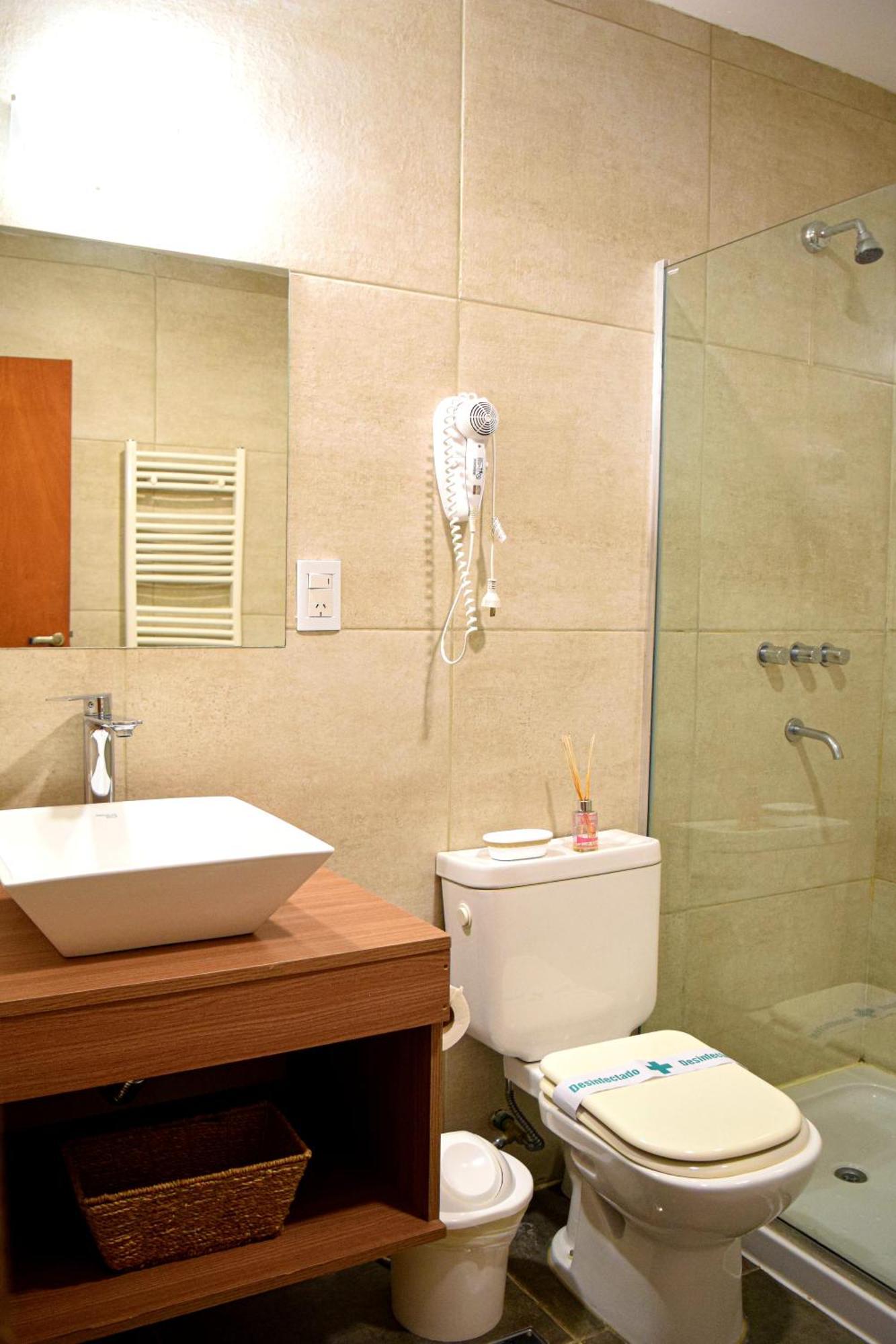 Alamo Hotel 3*