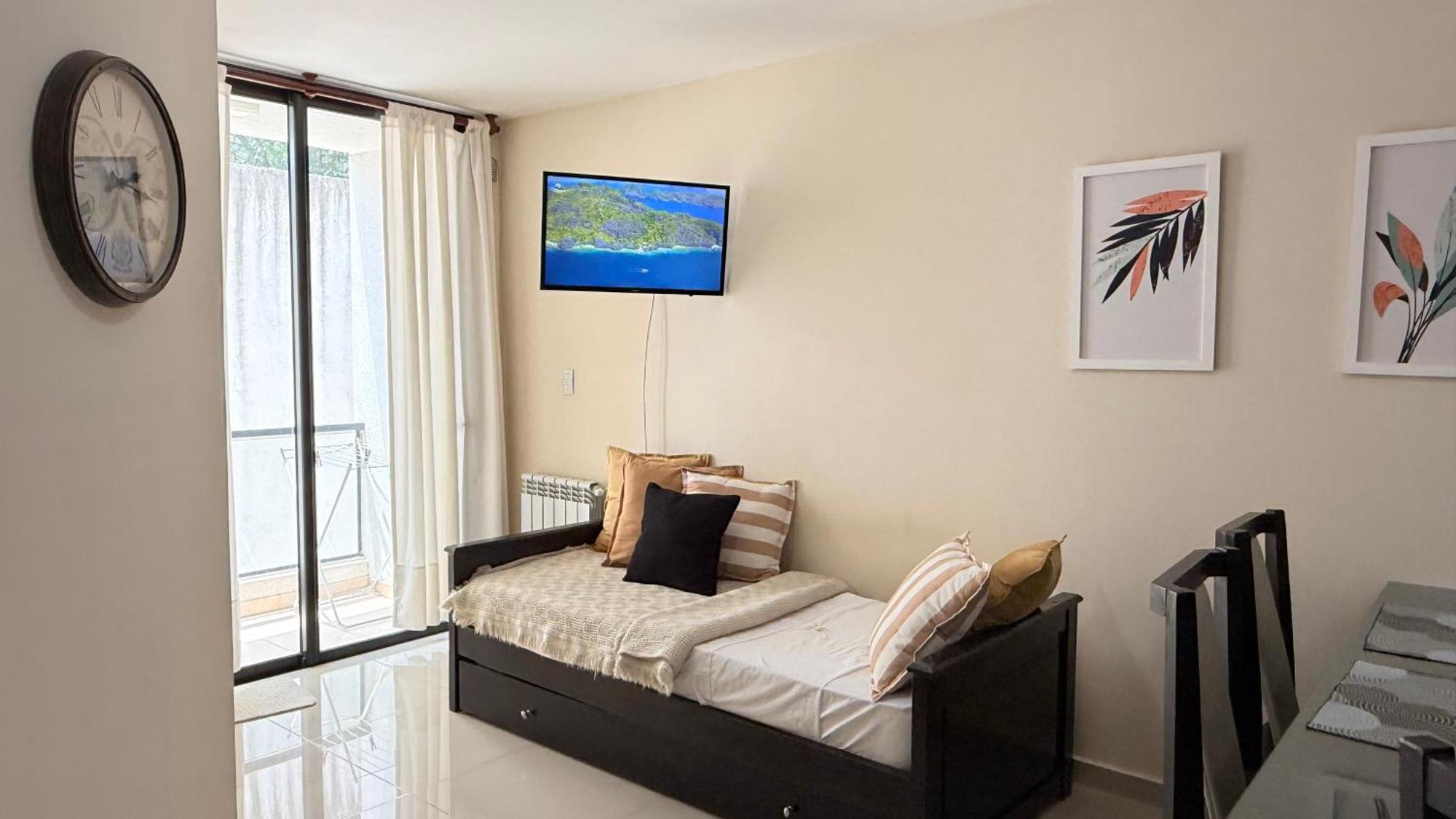 @alojatecarlospaz Depto Centrico Y Tranquilo P/4 Pers En Carlos Paz. Apartamento Villa Carlos Paz