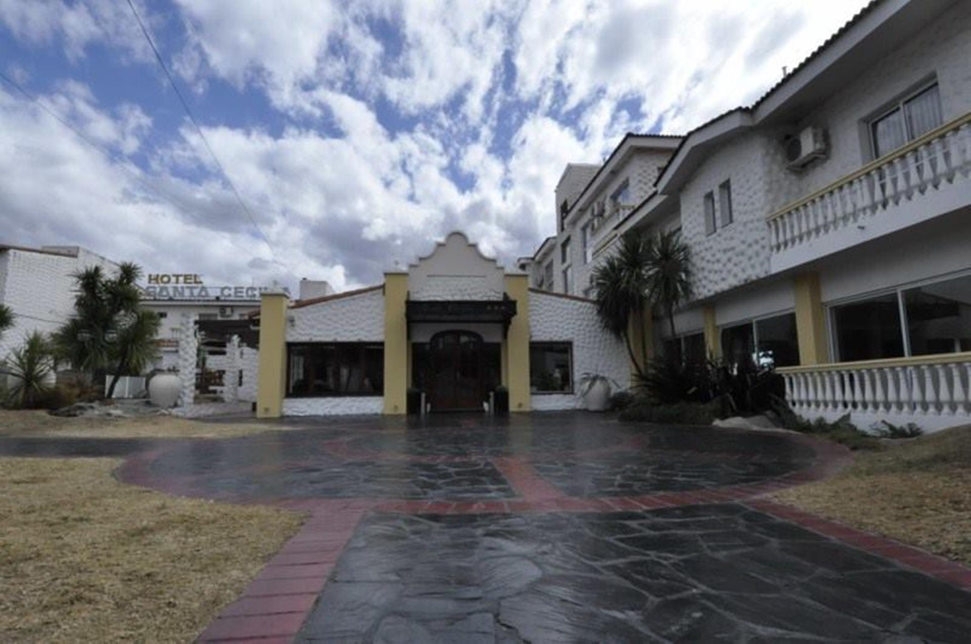 Santa Cecilia & Hotel 3*